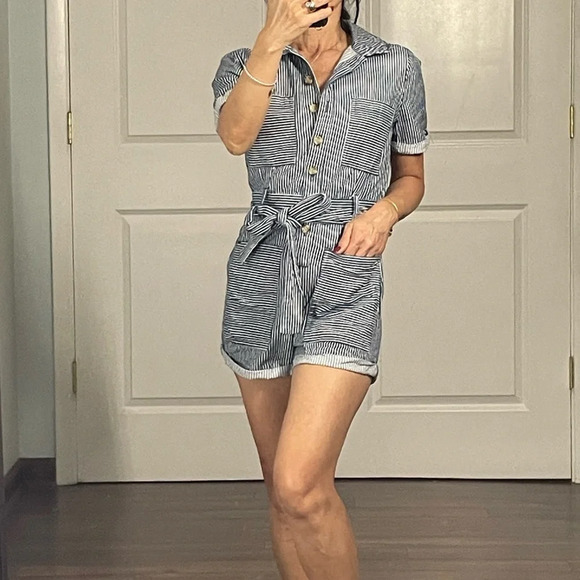 Urban Outfitters Cotton Button Down Self Tie Romper size XS - Picture 2 of 12